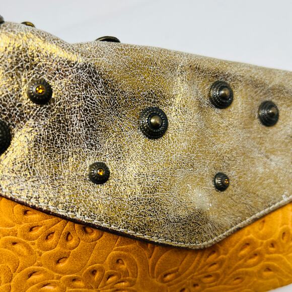 Laura Di Maggio Hand Tooled Leather Clutch Bag Italy Wrist Gold - Picture 3 of 9